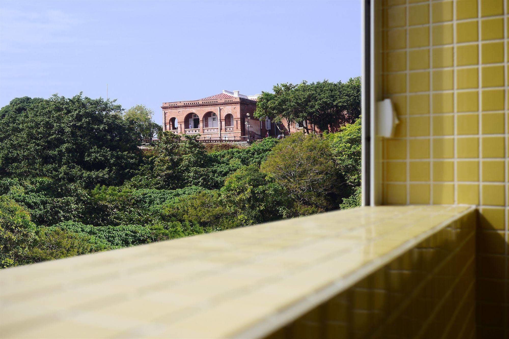 Watermark Hotel - Sizihwan Kaohsiung Exterior photo