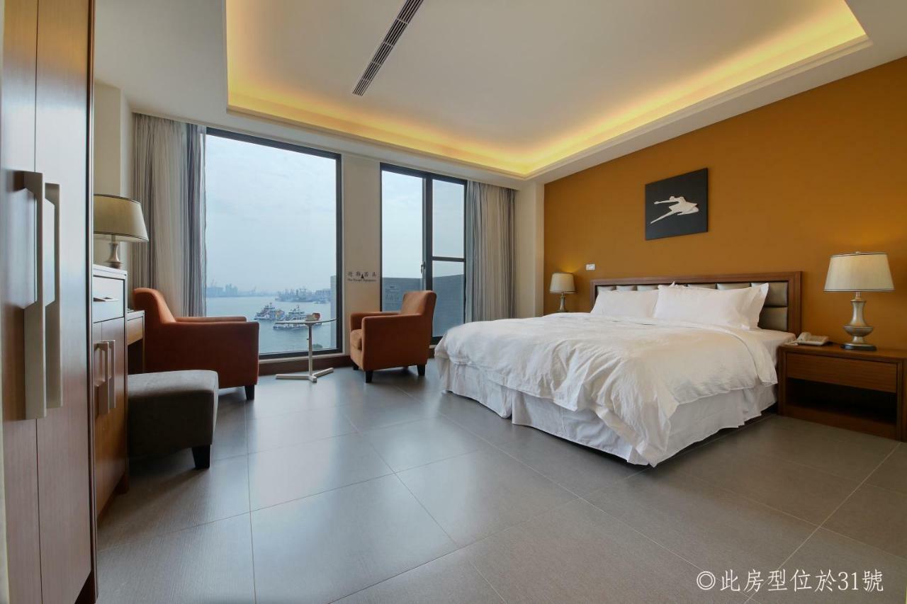 Watermark Hotel - Sizihwan Kaohsiung Exterior photo